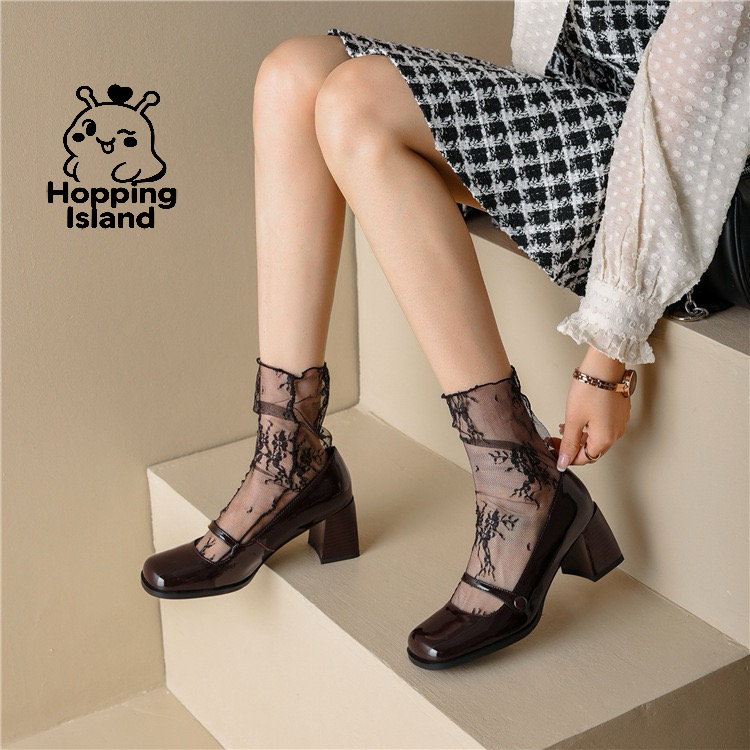 HI Floral Lace Petal Pattern Slouch Socks Black