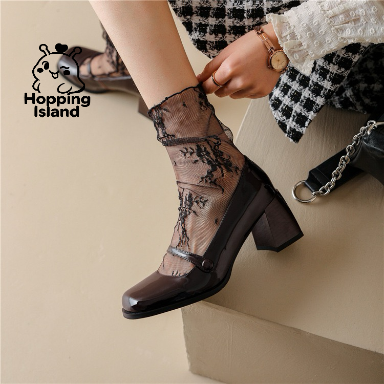 HI Floral Lace Petal Pattern Slouch Socks Black